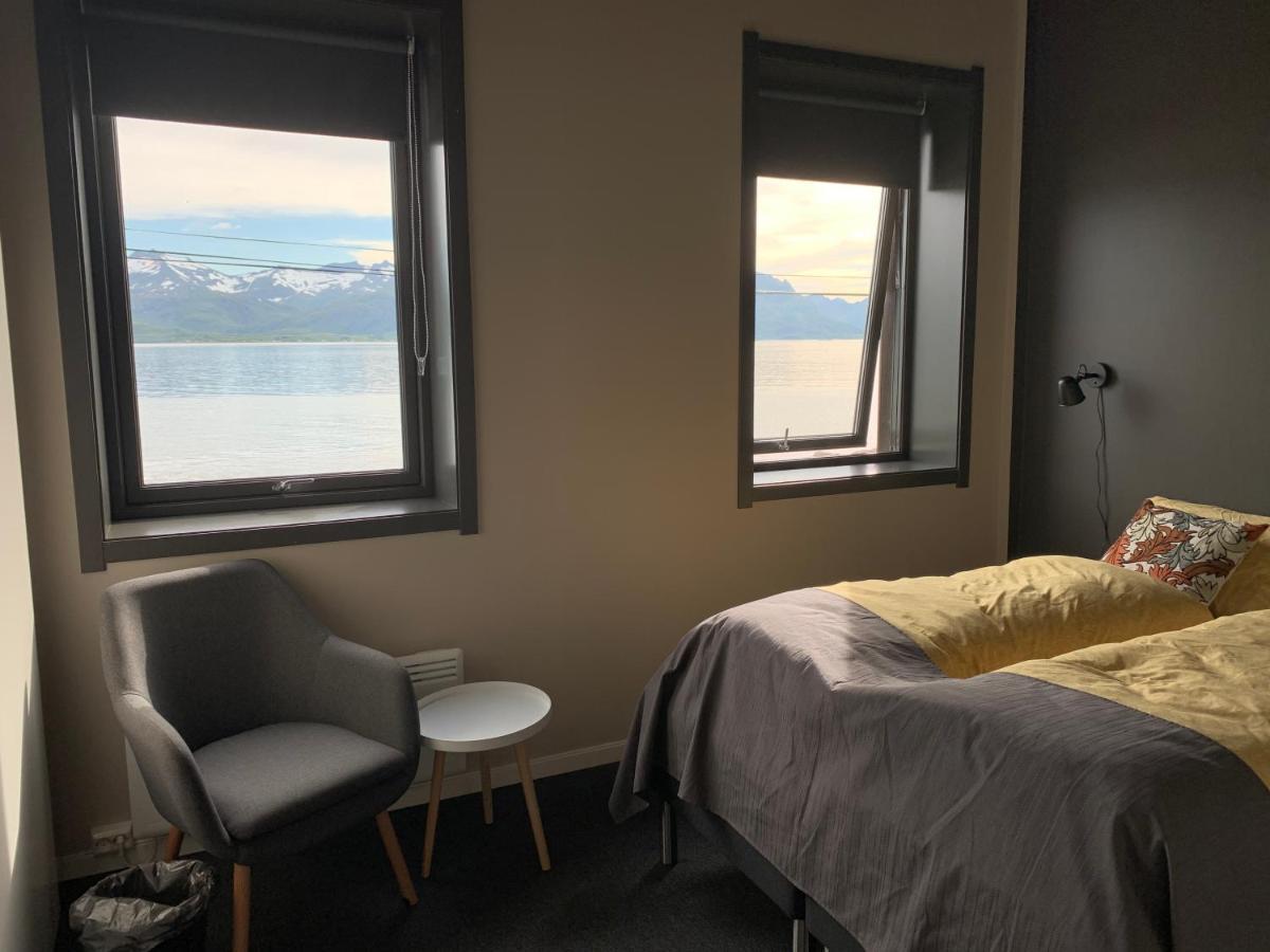 Hotel Bedehuset Basecamp Senja Skaland Zewnętrze zdjęcie
