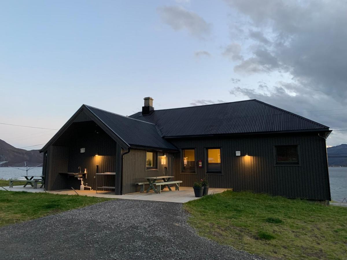 Hotel Bedehuset Basecamp Senja Skaland Zewnętrze zdjęcie